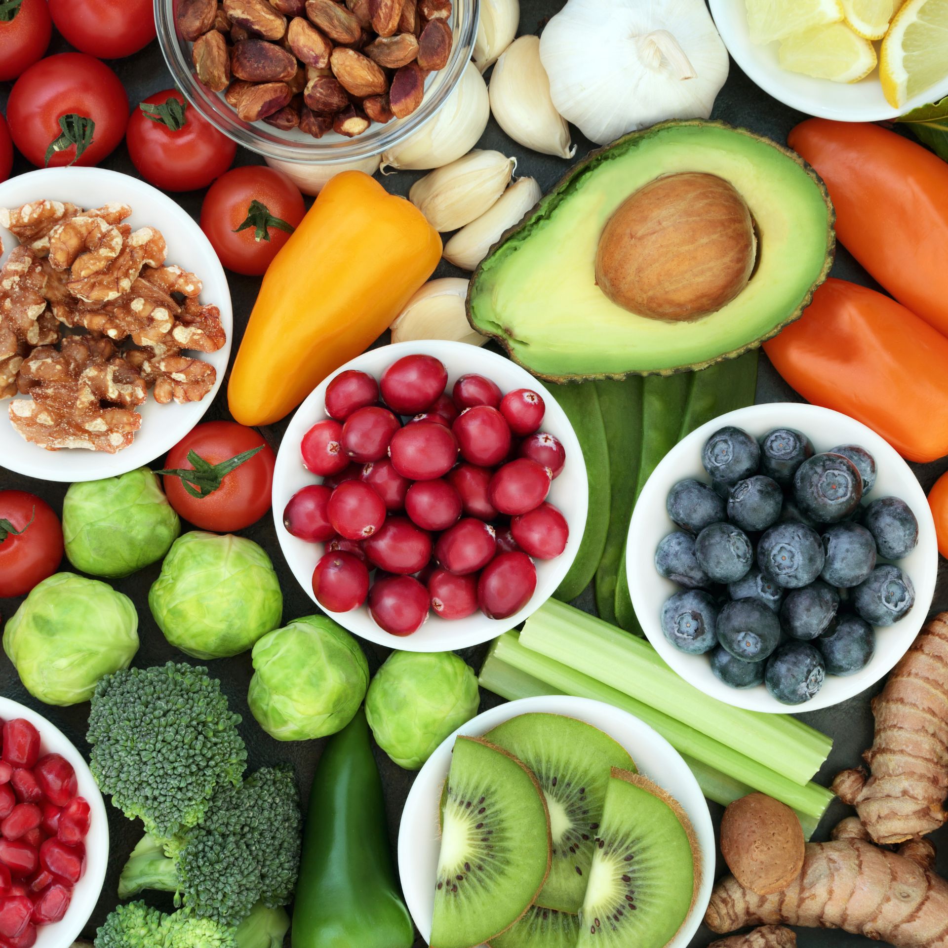 découvrez comment les fruits peuvent vous aider à perdre du poids de manière saine et naturelle. apprenez quels fruits privilégier pour booster votre métabolisme tout en satisfaisant vos envies sucrées.