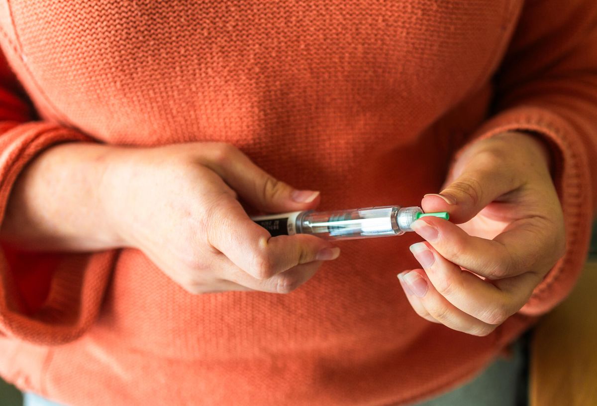 découvrez les différents traitements de l'obésité pour vous aider à atteindre vos objectifs de santé. des solutions adaptées à chaque individu, incluant des conseils nutritionnels, des programmes d'exercice et des options chirurgicales. informez-vous et choisissez le programme qui vous convient le mieux.