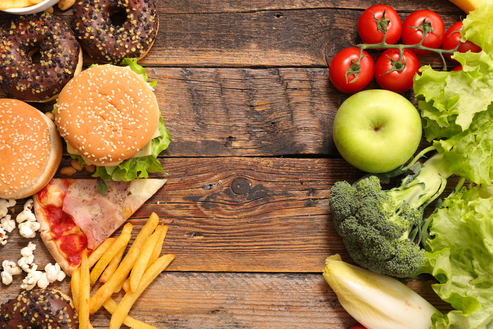 découvrez comment les aliments ultra-transformés peuvent influencer la perte de poids, leurs effets sur la santé et des conseils pour adopter une alimentation plus saine.