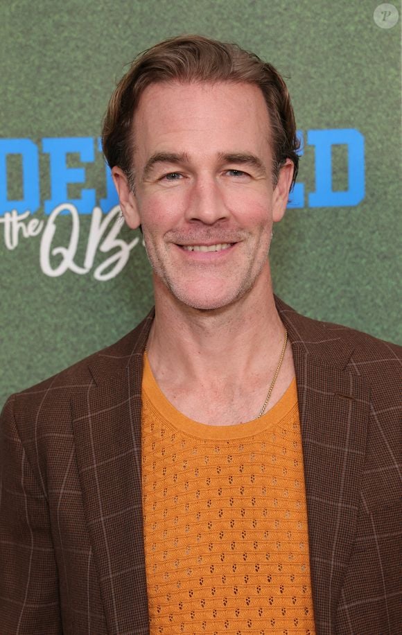 james van der beek évoque sa transformation physique récente et explique les raisons de son absence aux retrouvailles de dawson.